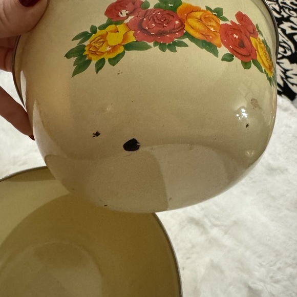 Floral Enamel Large Vintage Mixing Bowl Set Roses Floral Flower Cottagecore - Picture 7 of 13